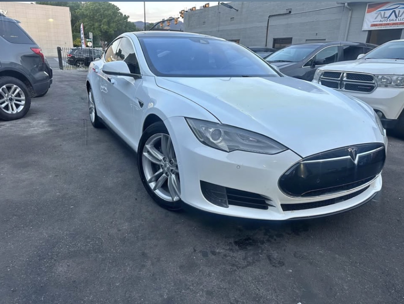 2015 Tesla Model S — 2